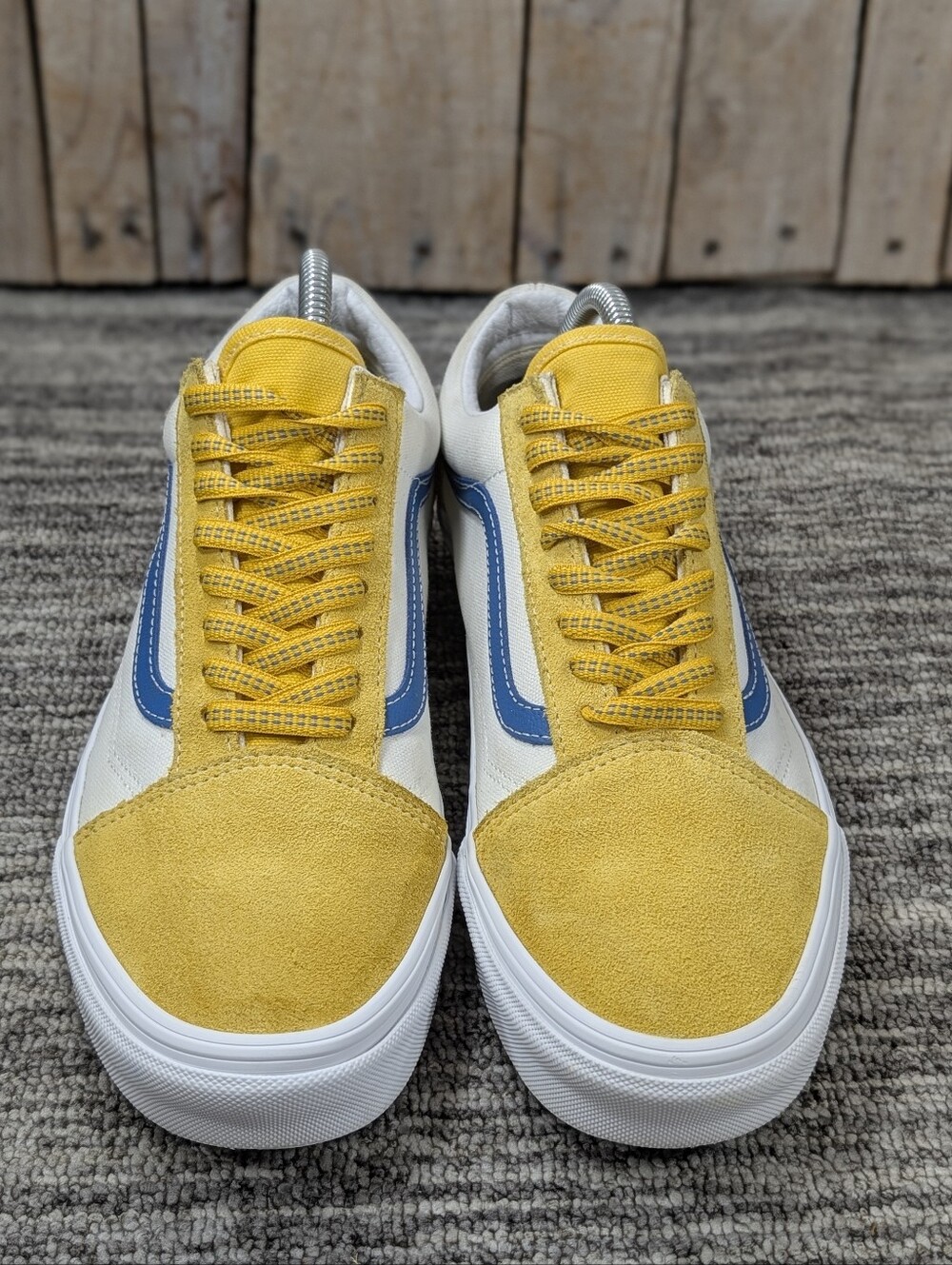 Vans Old Skool Low - White/Blue/Yellow Suede - Size 10 Women/8.5 Men - Picture 6 of 8